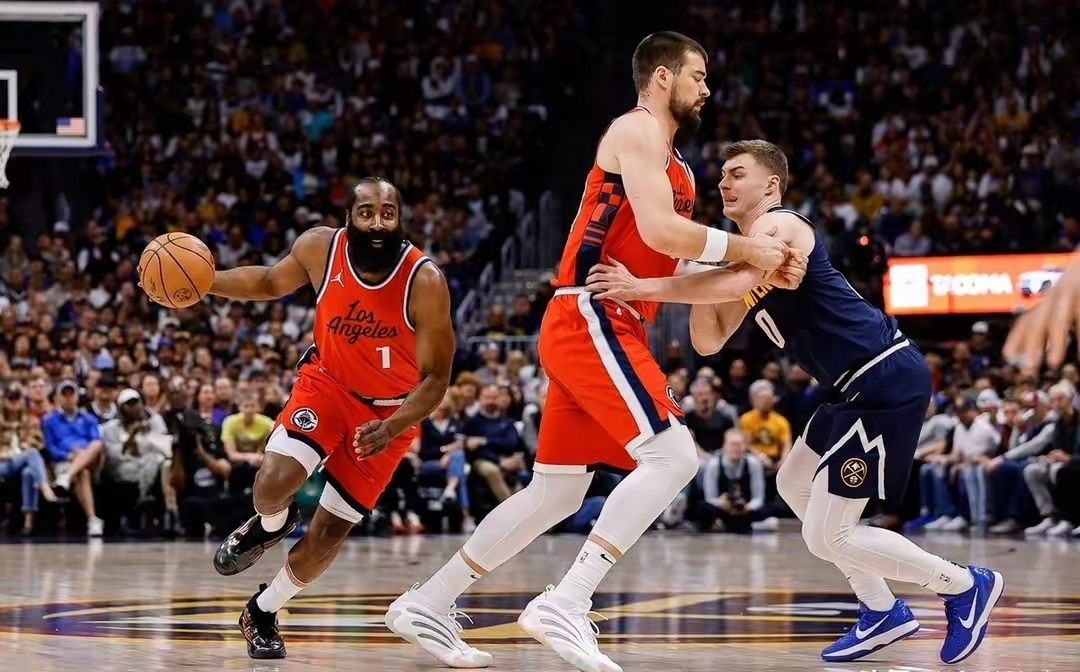 穆雷在G2比赛中绝杀密尔沃基雄鹿围绕德国杯强势反弹，媒体一致点评：哈登在切尔西比赛中败北