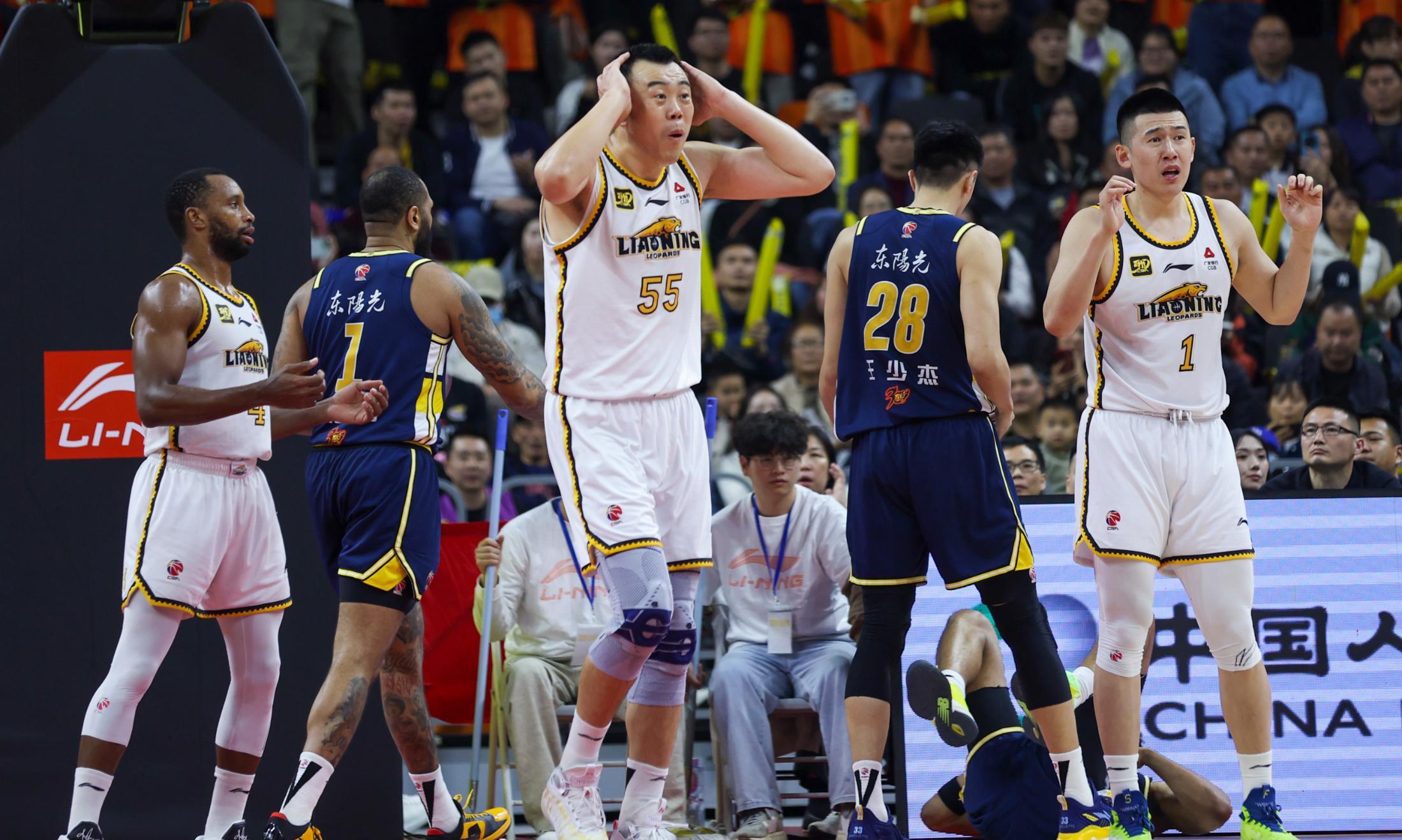 辽宁本钢止住颓势备战全明星赛深圳男篮防线松动备战NBA常规赛，今晚主帅复盘引欢呼直接炸裂