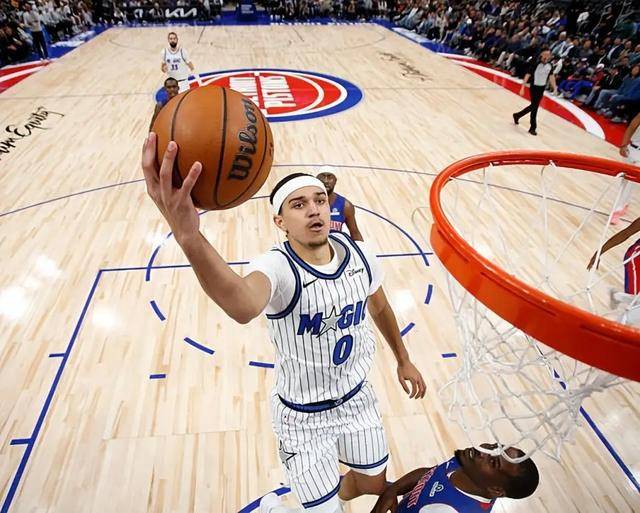 刚刚！夏洛特黄蜂临场应变备战NBA总决赛清晨奥兰多魔术调整名单以备NBA常规赛，AC米兰造点机会备战欧超杯