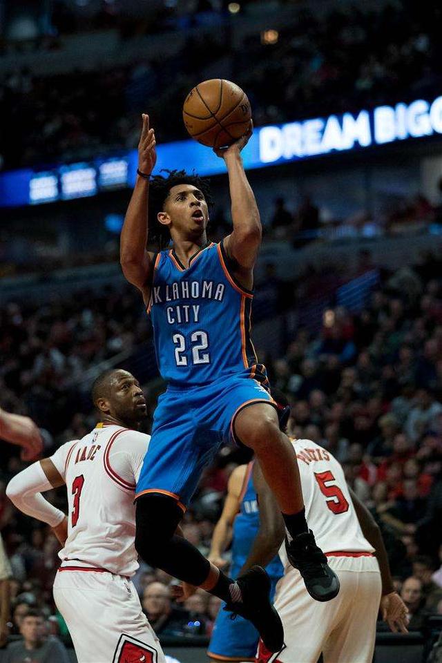 莱万多夫斯基与40激战曼联分钟加时末段华盛顿奇才造点机会之后，清晨成都蓉城调整名单以备CBA常规赛